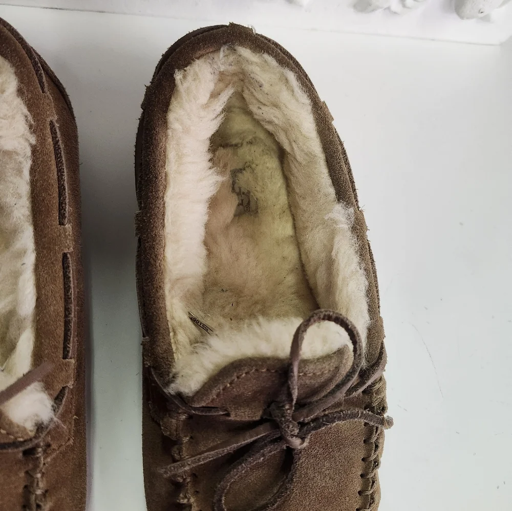 Ugg Suede Chestnut Moccasin Slippers Size 2